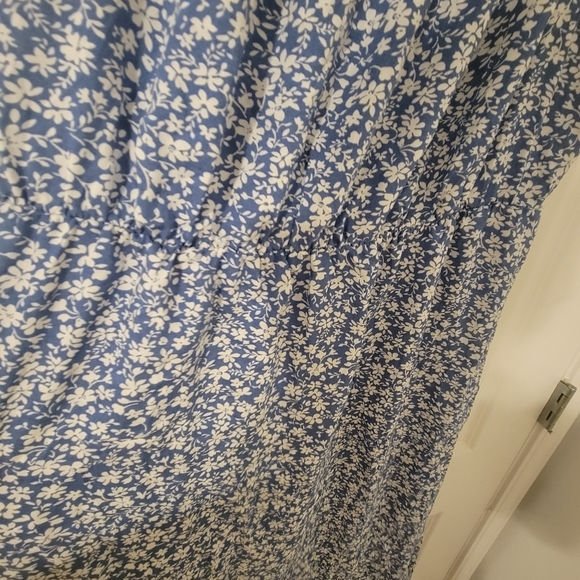 Floral dress - Picture 2 of 2